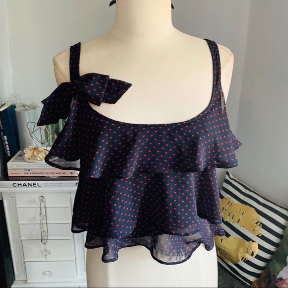 Zara Tops - Zara cropped top with hearts size small